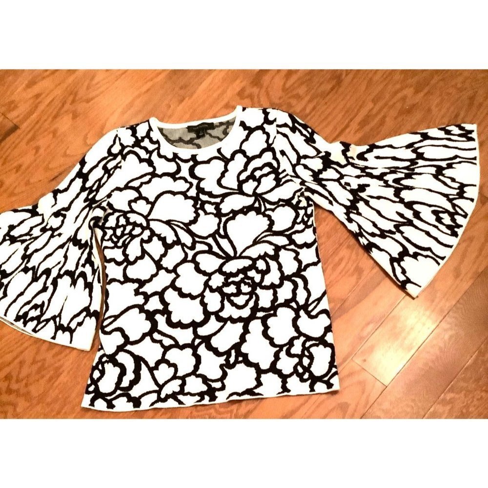 Ann Taylor Flared Sleeve Blouse — Medium